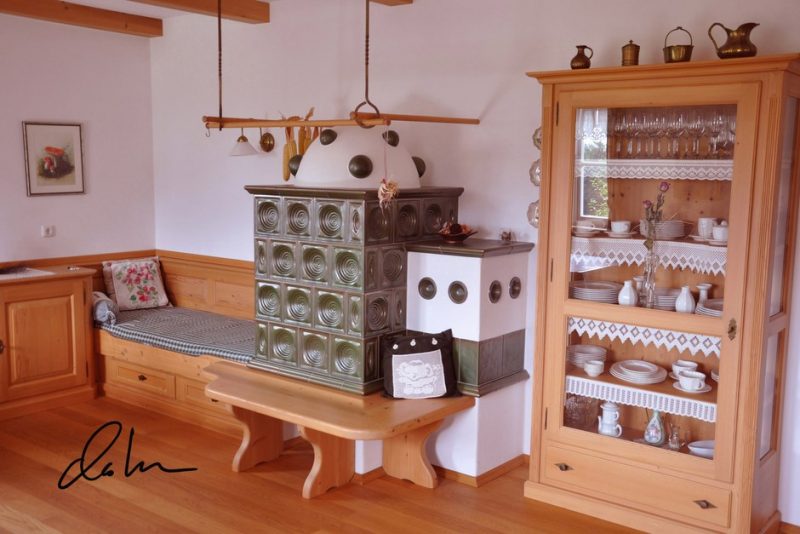 kachelofen_traditionell_heim_behaglichkeit_weiz_bezirk